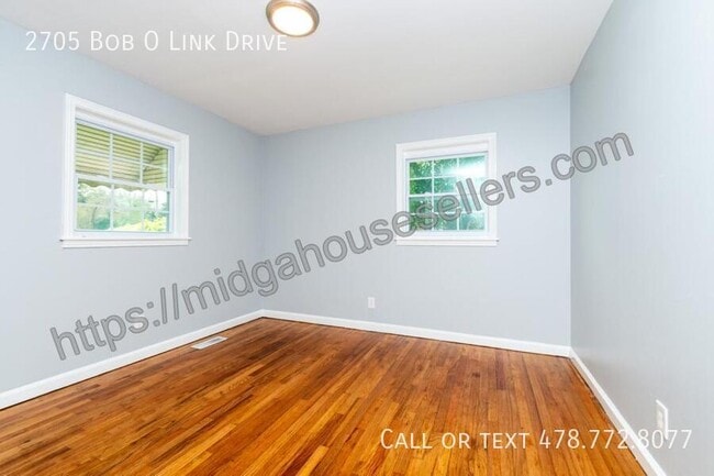 property at 2705 Bob O Link Dr