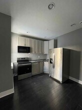 2105 N 8th St in Philadelphia, PA - Building Photo - Building Photo