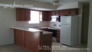 1905 Mirtle Grove Ct in Columbia, MO - Building Photo - Building Photo