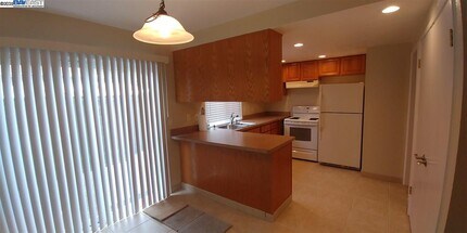 2551 Twin Creeks Dr in San Ramon, CA - Building Photo - Building Photo