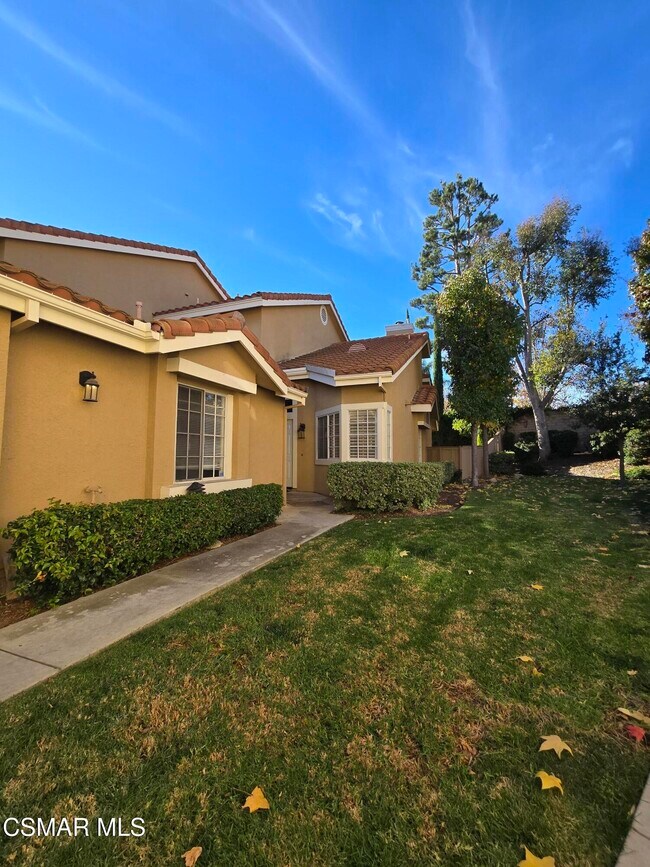 491 Novara Way in Oak Park, CA - Building Photo - Building Photo