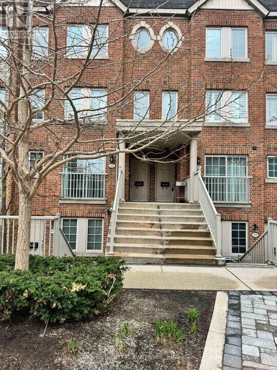 9-TH99 Windermere Ave in Toronto, ON - Building Photo