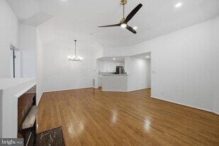 10793 Symphony Way in Columbia, MD - Building Photo