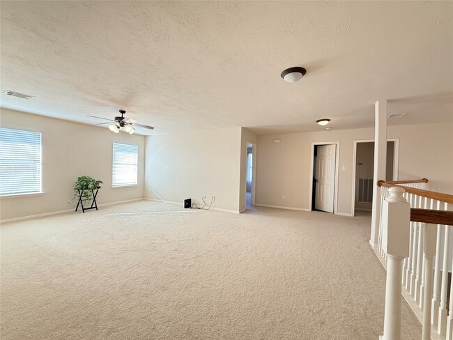 410 Willow Pointe Dr