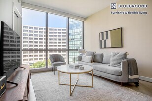 1901 Connecticut Ave NW, Unit FL6-ID665 in Washington, DC - Building Photo