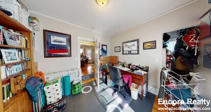 8 Chapman Pl in Cambridge, MA - Building Photo - Building Photo