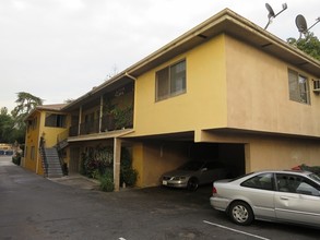 2030 Fair Park Ave in Eagle Rock, CA - Foto de edificio - Building Photo