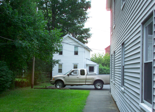 92-96 Mechanic St in Westfield, MA - Foto de edificio - Building Photo