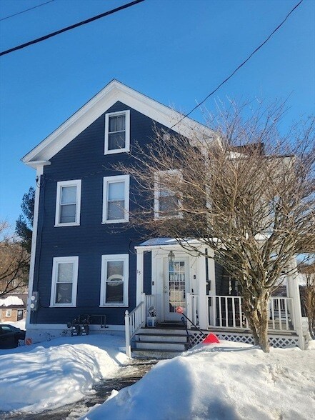 15 Mc Donald St, Unit 2 in Spencer, MA - Building Photo - Building Photo