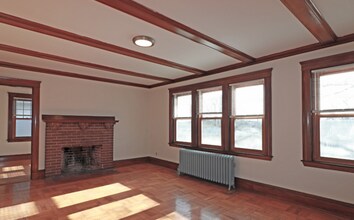 394 Mount Auburn St, Unit 394 in Watertown, MA - Building Photo - Building Photo