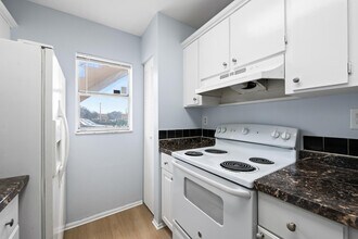 3258 Coral Ridge Dr in Coral Springs, FL - Foto de edificio - Building Photo