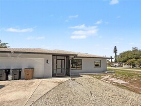 2101 Hibiscus Rd in Ft. Myers, FL - Building Photo