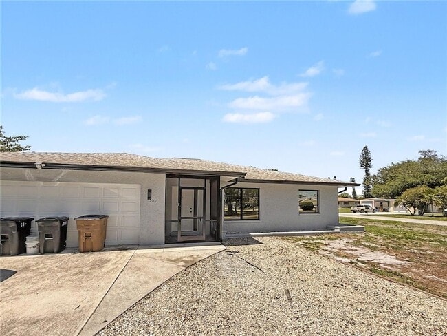 property at 2101 Hibiscus Rd