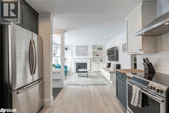 54 Sophia St E in Barrie, ON - Building Photo - Building Photo