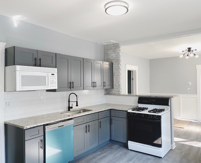 property at 3823 Muriel Ave