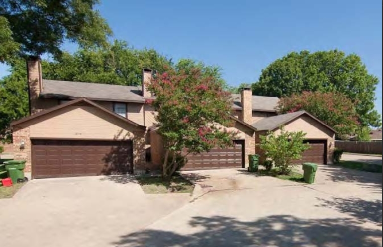 Bradfield Creek Townhomes in Garland, TX - Building Photo