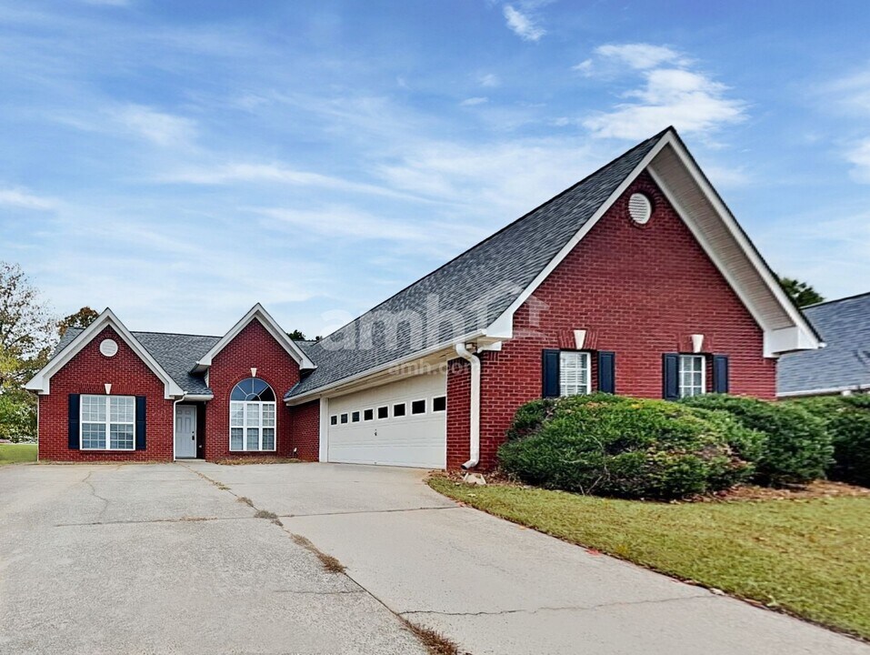 18 Ludwick Ln in Lawrenceville, GA - Foto de edificio