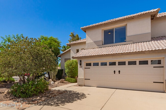 property at 1012 E Linda Ln
