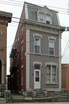 1025 Dayton St Apartments