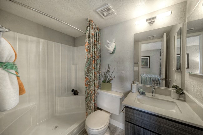 Icon on Central in Phoenix, AZ - Foto de edificio - Building Photo