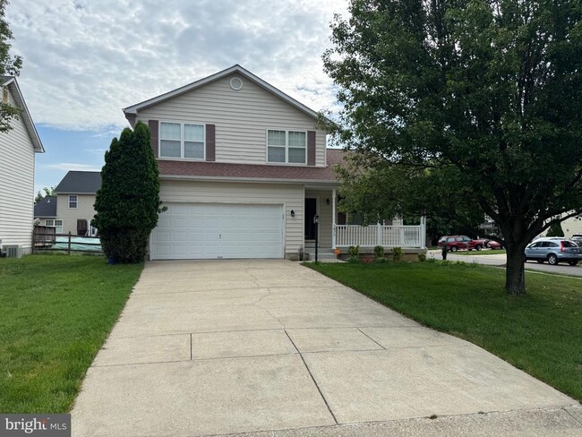property at 3877 Shiner Ct