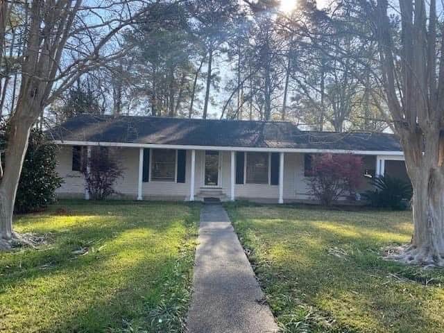 2033 Marguerite St in Opelousas, LA - Building Photo