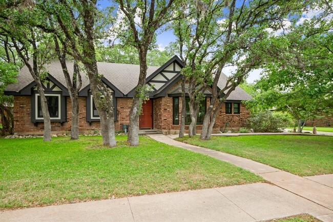 7007 Fence Line Dr in Austin, TX - Building Photo - Building Photo