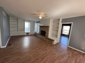 412 S Hocker Ave in Independence, MO - Building Photo - Building Photo