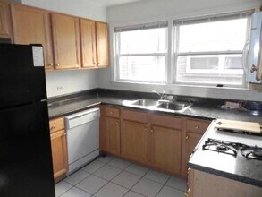 8130 Knox Ave in Skokie, IL - Building Photo - Building Photo