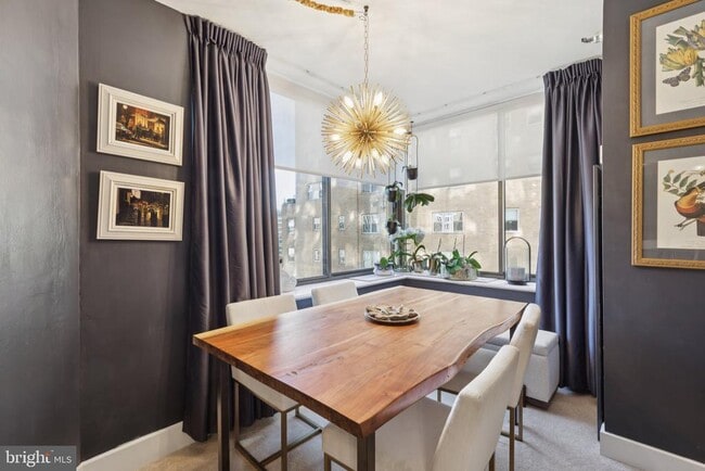 202 W Rittenhouse Square in Philadelphia, PA - Building Photo - Building Photo