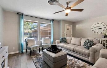 6110 Bullard Dr in Austin, TX - Building Photo - Building Photo