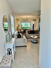 28318 Captiva Shell Lp in Bonita Springs, FL - Foto de edificio - Building Photo