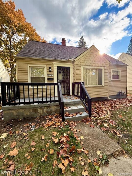 18705 Avon Ln in Southfield, MI - Building Photo