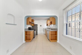 1858 Westerly Terrace in Los Angeles, CA - Building Photo - Building Photo