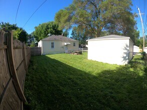 2001 Barrett Ave in Royal Oak, MI - Building Photo - Building Photo