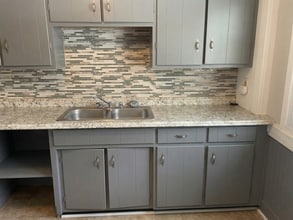 222 Bellfield Ave in Elyria, OH - Building Photo - Building Photo