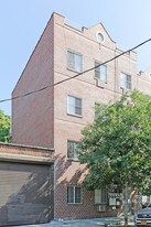 10417 37th Dr in Corona, NY - Building Photo