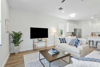 13404 Brotherhood Wy in Delray Beach, FL - Building Photo - Building Photo