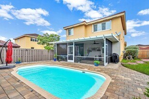 8986 SW 214th Terrace in Cutler Bay, FL - Building Photo