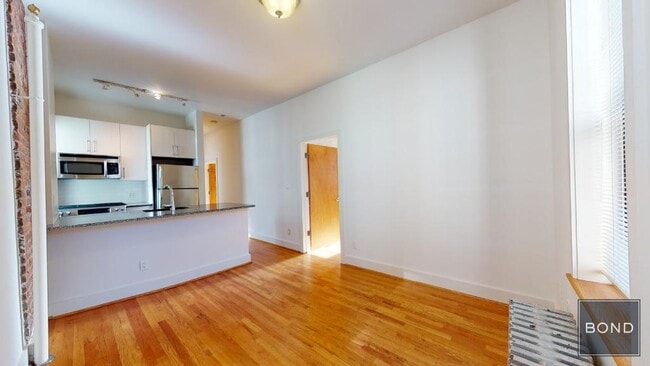 property at 129 E 97th St