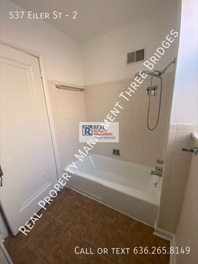 537 Eiler St in St. Louis, MO - Building Photo - Building Photo