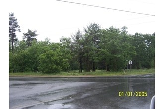 Buckleys Mobile Home Park in Plattsburgh, NY - Foto de edificio - Building Photo