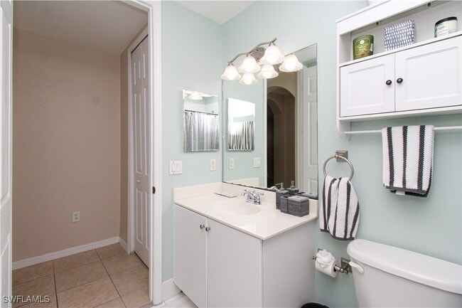 property at 1355 Mariposa Cir