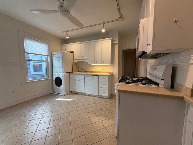 property at 10 Grovenor Rd