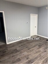 902 Farris St in Carterville, IL - Building Photo - Building Photo