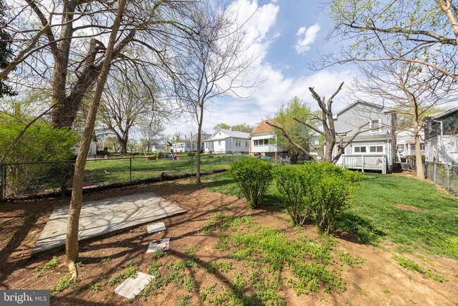 31 W Southwerk St in Winchester, VA - Building Photo - Building Photo