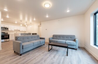 911 S Main St in Ann Arbor, MI - Building Photo - Building Photo