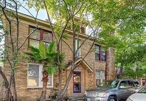 1748 Richmond Ave. in Houston, TX - Building Photo