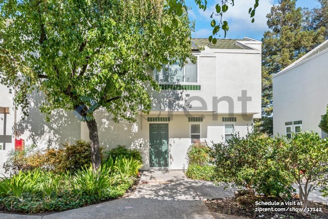 8 Zurich Ct in Pleasant Hill, CA - Building Photo - Building Photo
