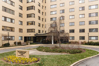 Wilshire Park Condominium in Washington, DC - Foto de edificio - Building Photo